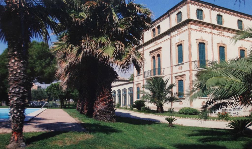 Villa Montanari Rosatiポルト・サン・ジョルジョ エクステリア 写真