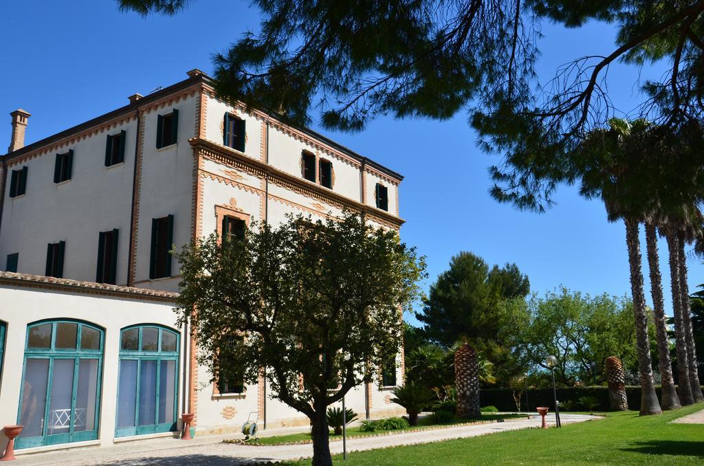 Villa Montanari Rosatiポルト・サン・ジョルジョ エクステリア 写真